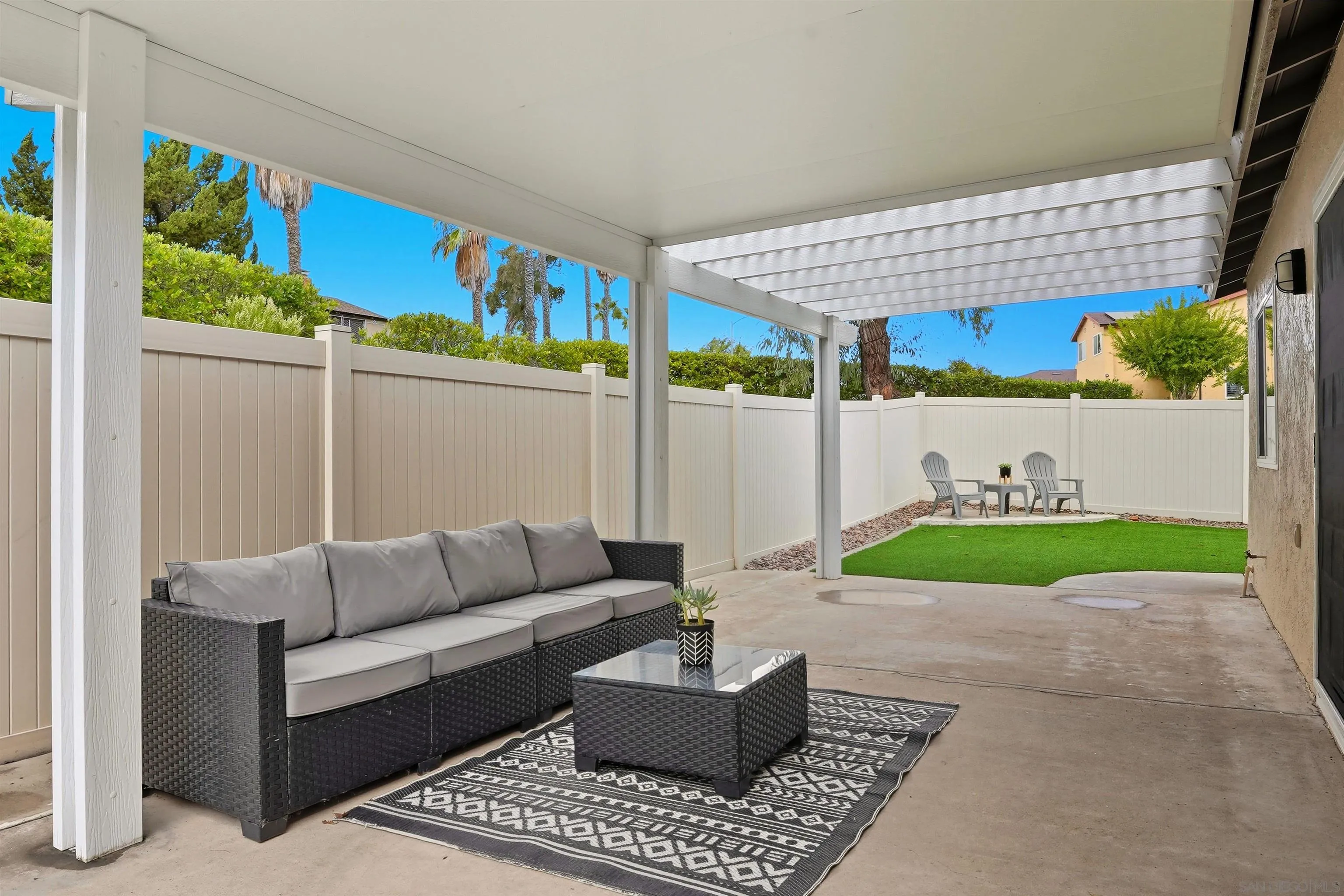 https://cdn.realtyfeed.com/cdn/127/250042032/30d3a9ba678f27d1a08ffd0e38df4b8d.webp