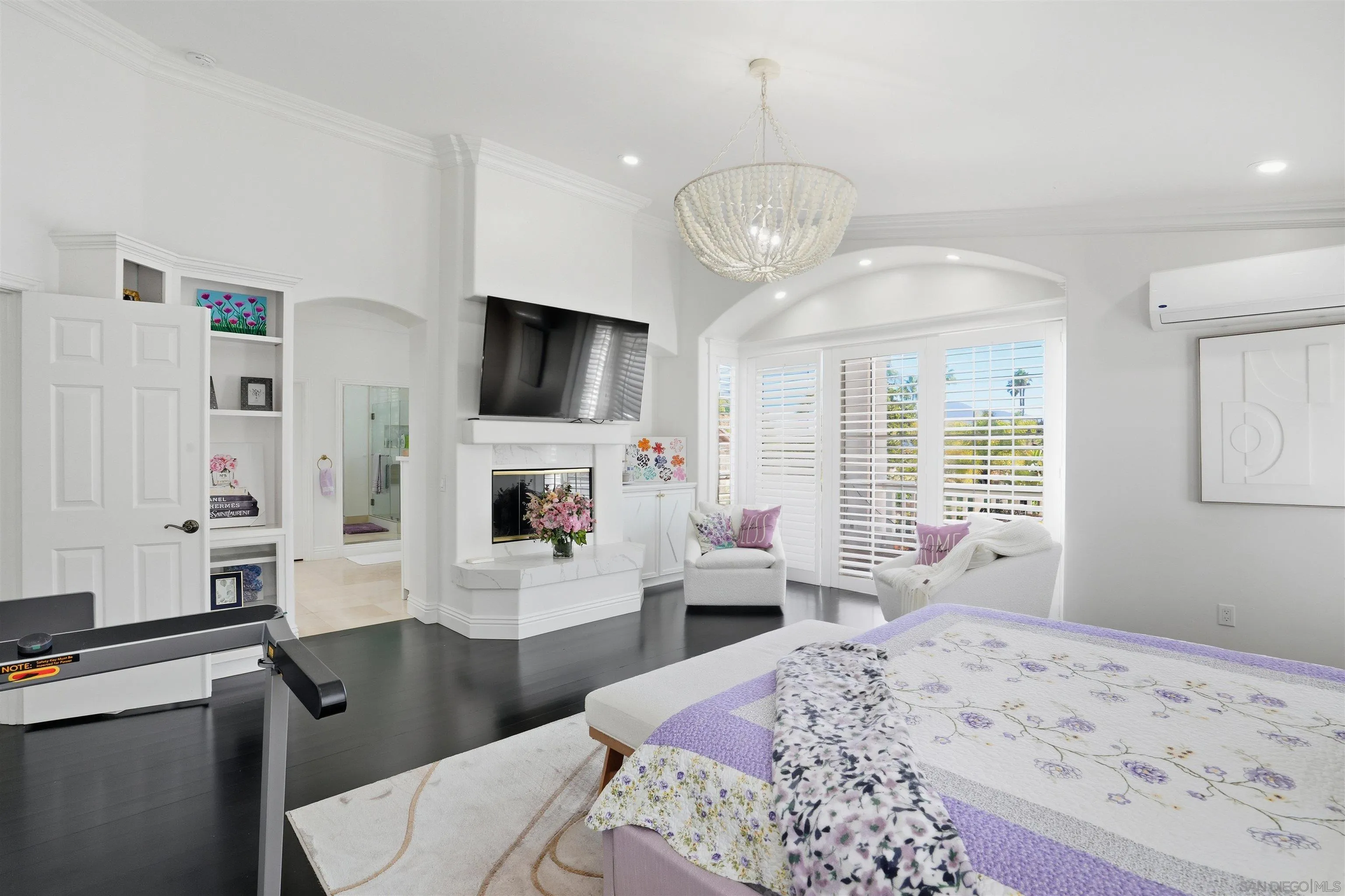 https://cdn.realtyfeed.com/cdn/127/250042033/77dcd464aeb545fa4415a89ddb5f23c9.webp