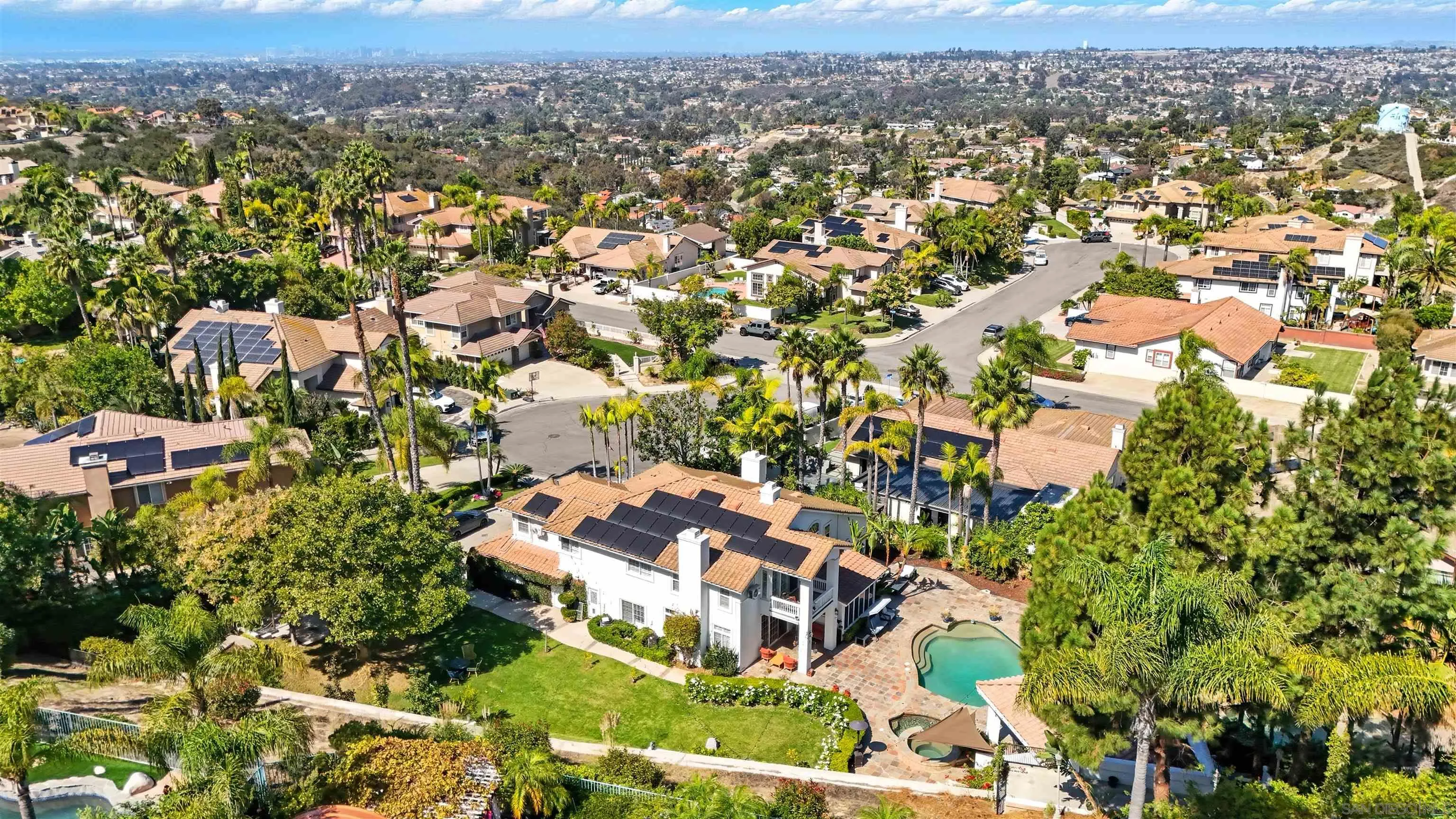 https://cdn.realtyfeed.com/cdn/127/250042033/ae34cdc930b561873a49c17172e83b6d.webp