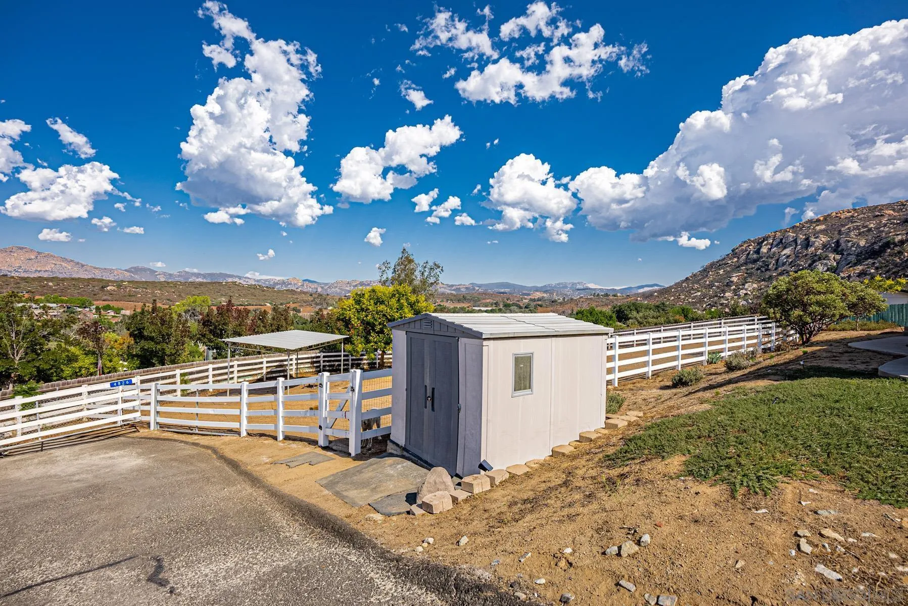https://cdn.realtyfeed.com/cdn/127/250042035/b5114bd327d27ea5b75181dc4ef00cff.webp