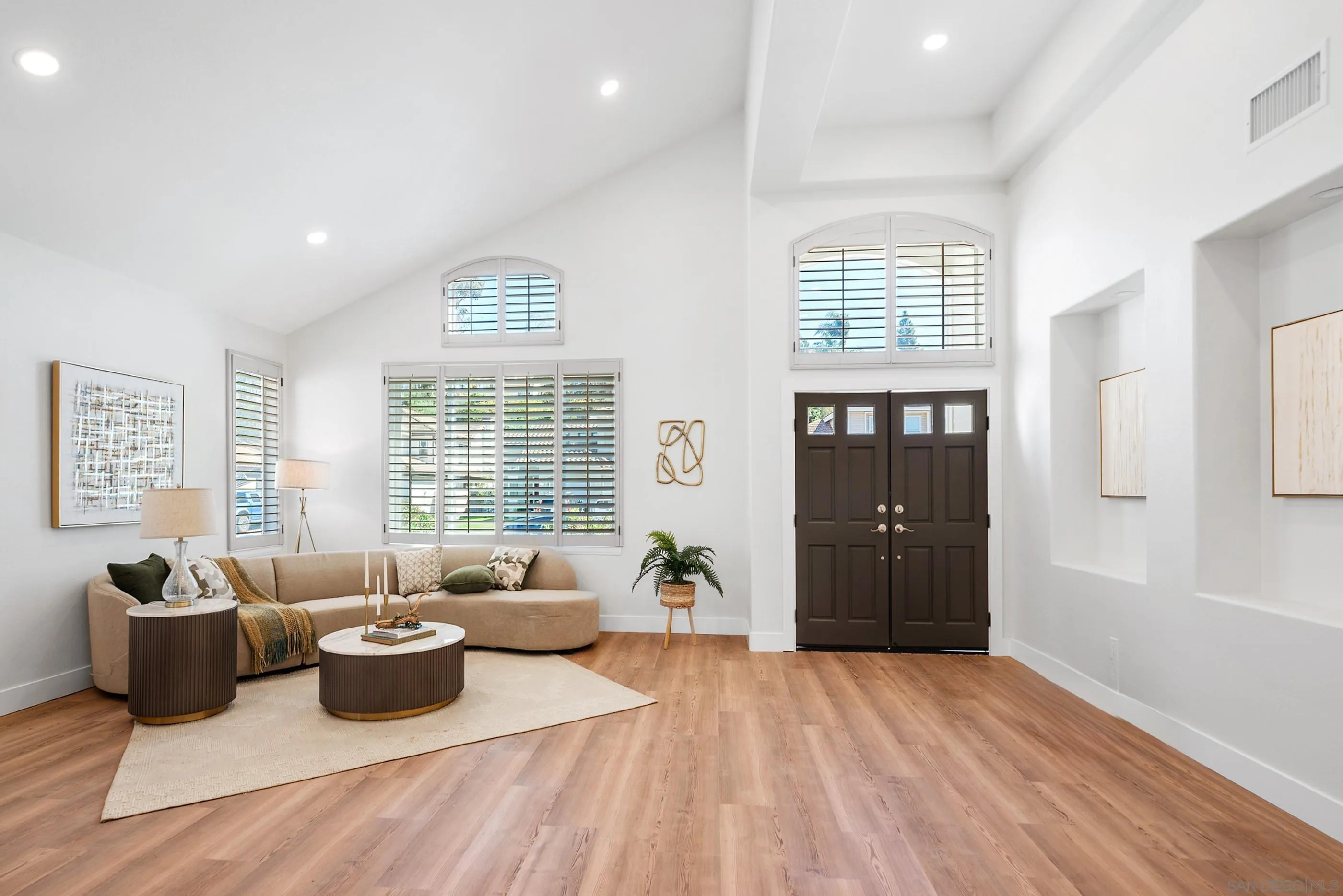 https://cdn.realtyfeed.com/cdn/127/250042038/238bd530b4a0b9a11509d6c3a61be61a.webp