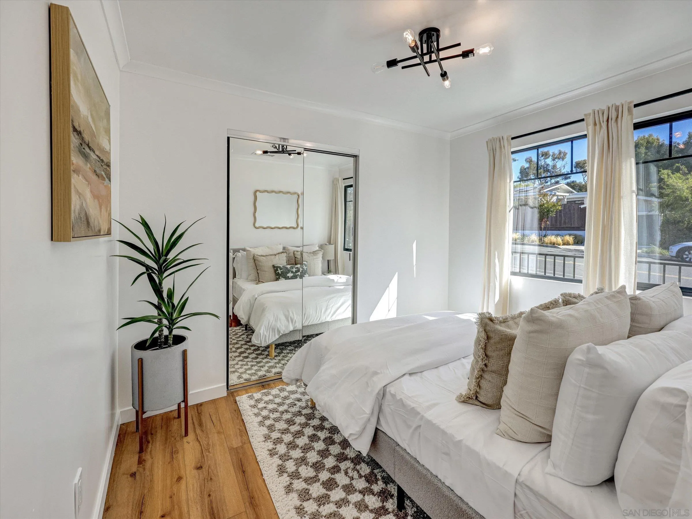 https://cdn.realtyfeed.com/cdn/127/250042039/2e65db70a513f3be268ee98a46ea22aa.webp