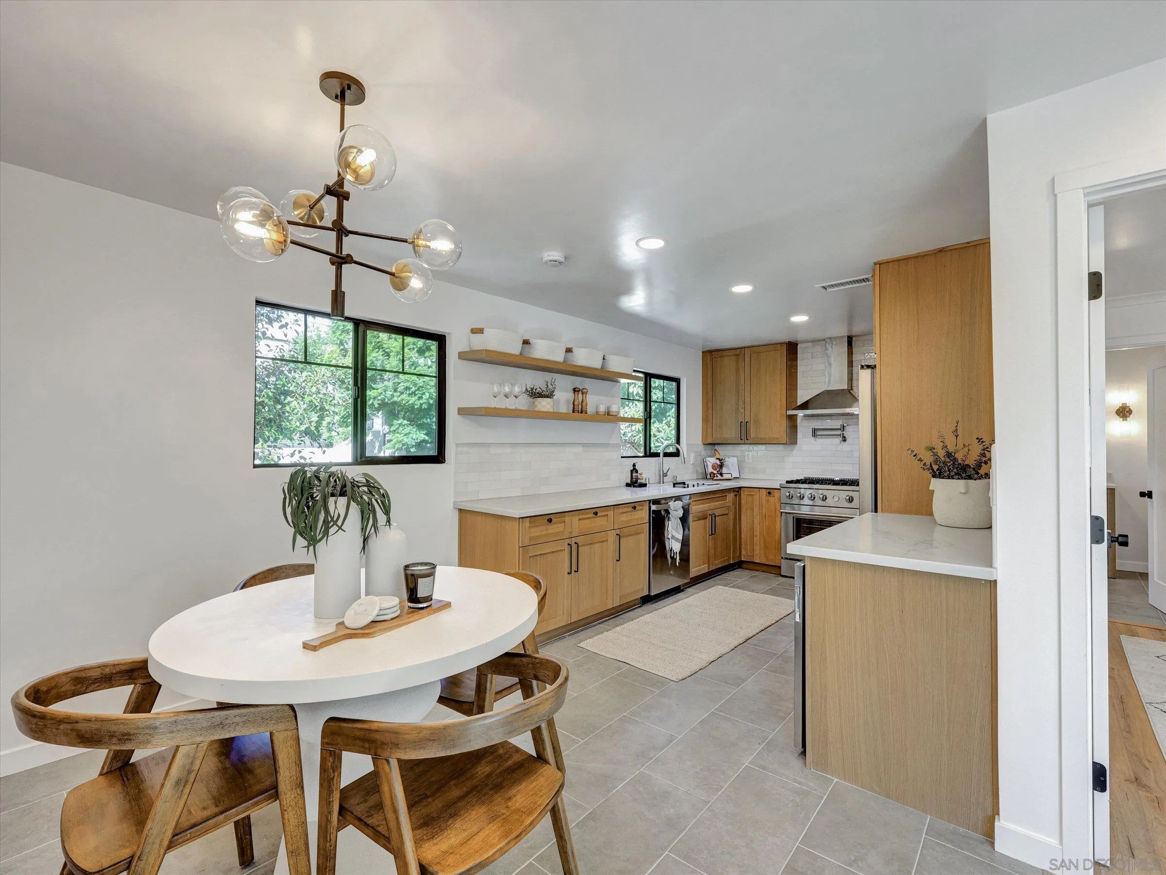 https://cdn.realtyfeed.com/cdn/127/250042039/b8c48c564ea3d97770c20f3056000e0b.webp