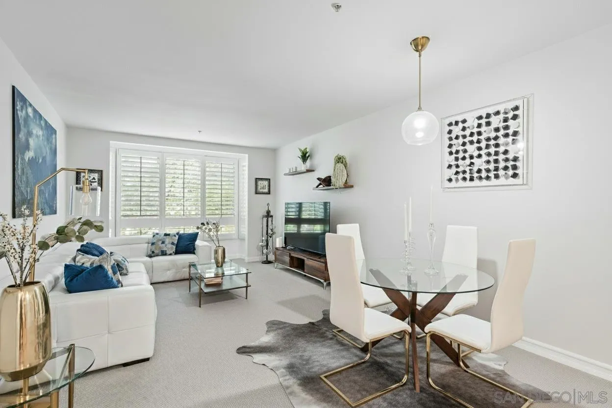 Photo #2: 250042041 Listing 