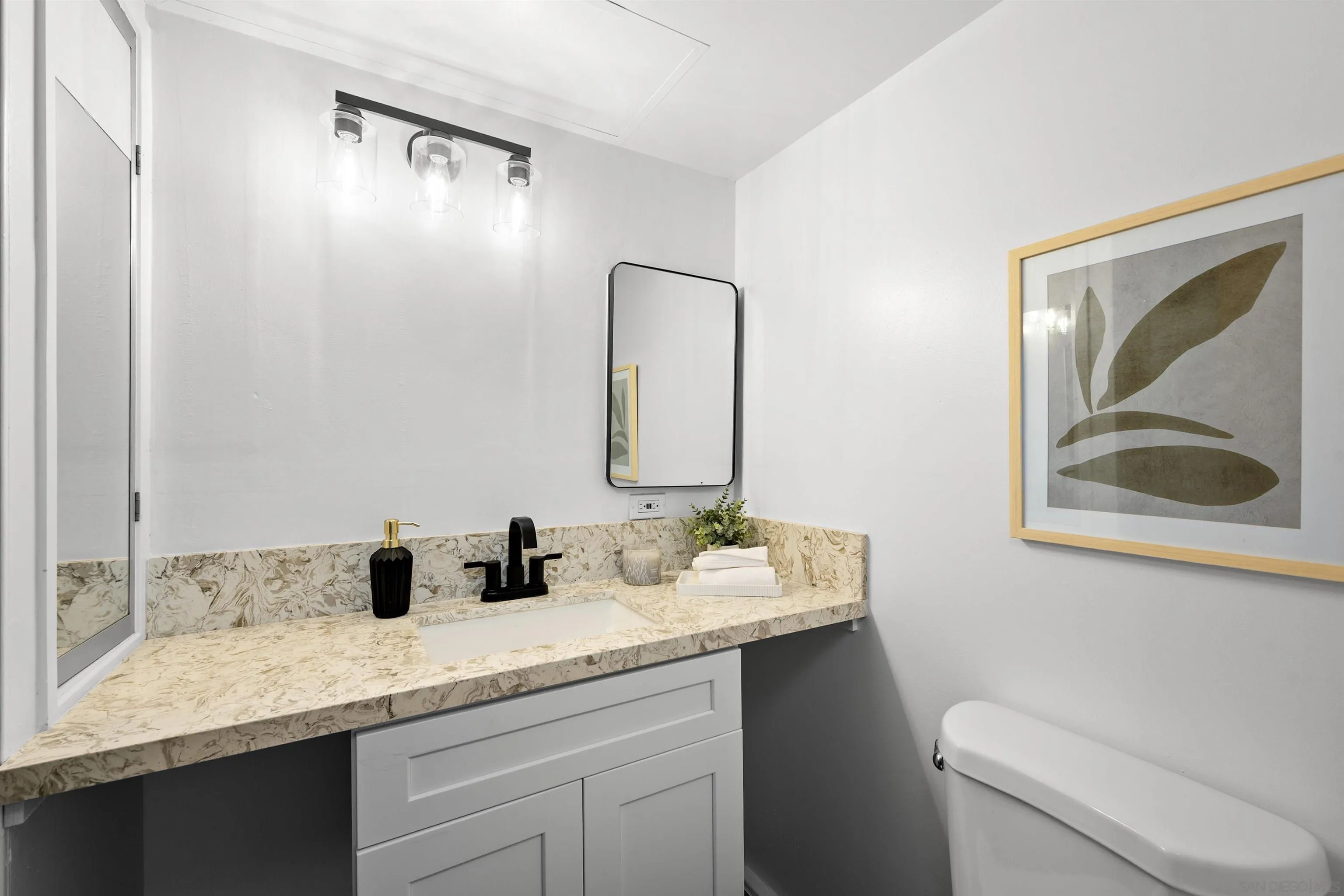 https://cdn.realtyfeed.com/cdn/127/250042048/15407d30e2d191f0719c41e3ae2b3e7a.webp