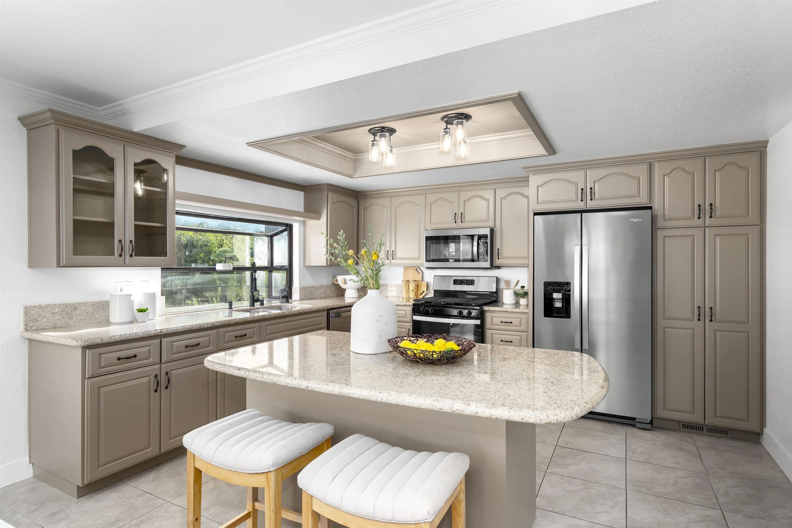 https://cdn.realtyfeed.com/cdn/127/250042048/81f3e7641d76c8d2a8e4d9f99a608832.webp