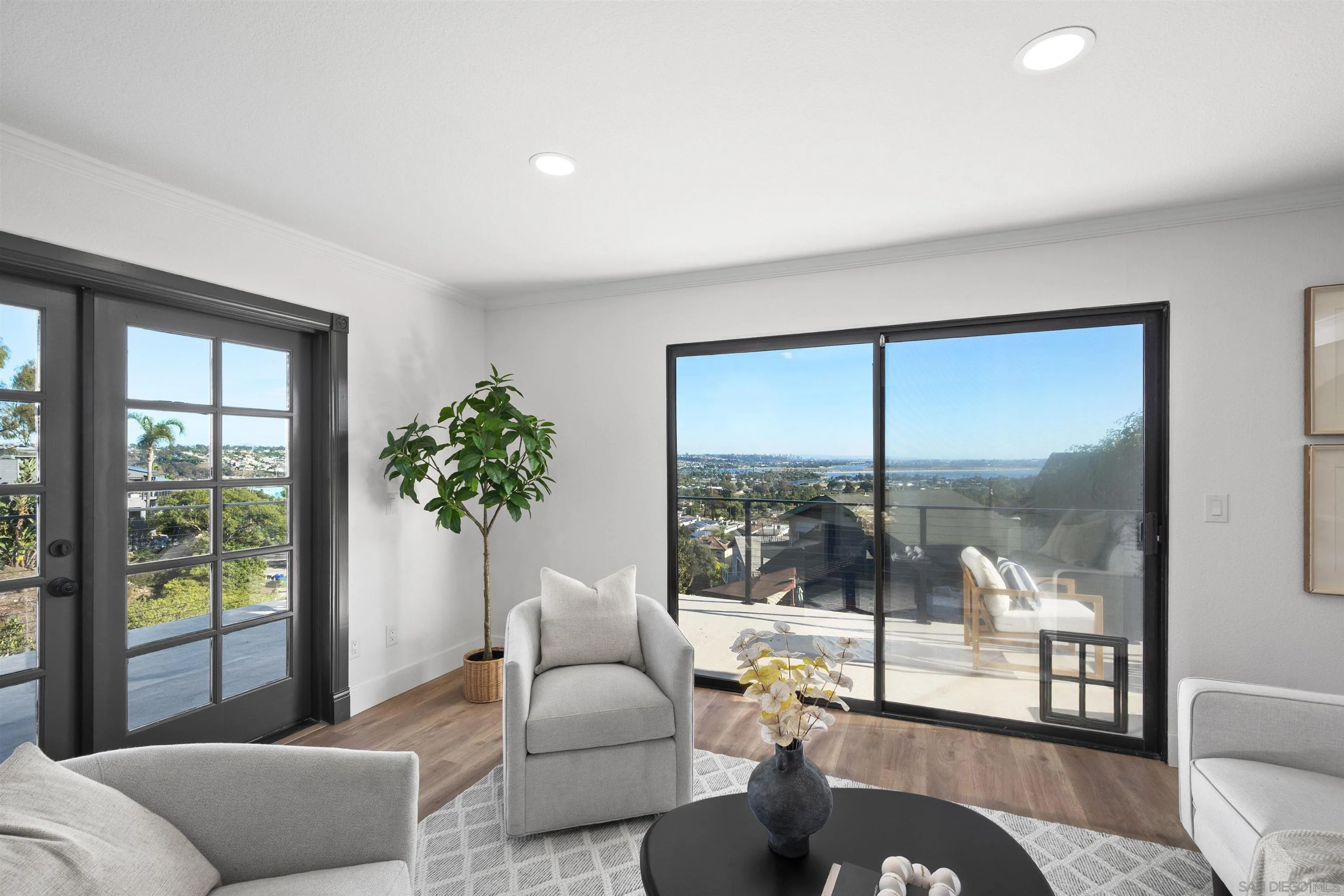 https://cdn.realtyfeed.com/cdn/127/250042048/8cdd753b28a807c5d3c5b175590dd3f4.webp