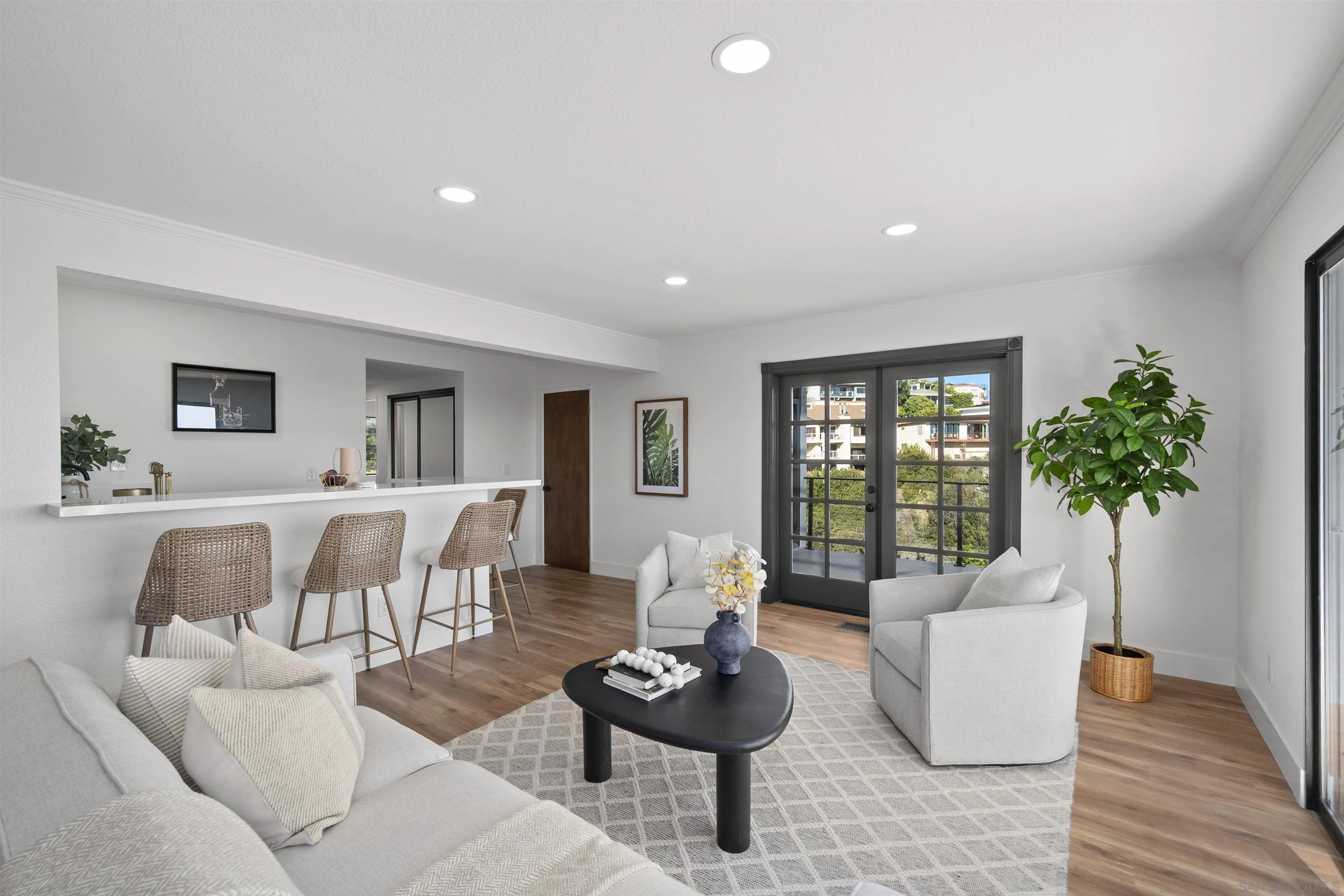 https://cdn.realtyfeed.com/cdn/127/250042048/dae8e6999ac4ce6ae58f7029d0d0b81a.webp
