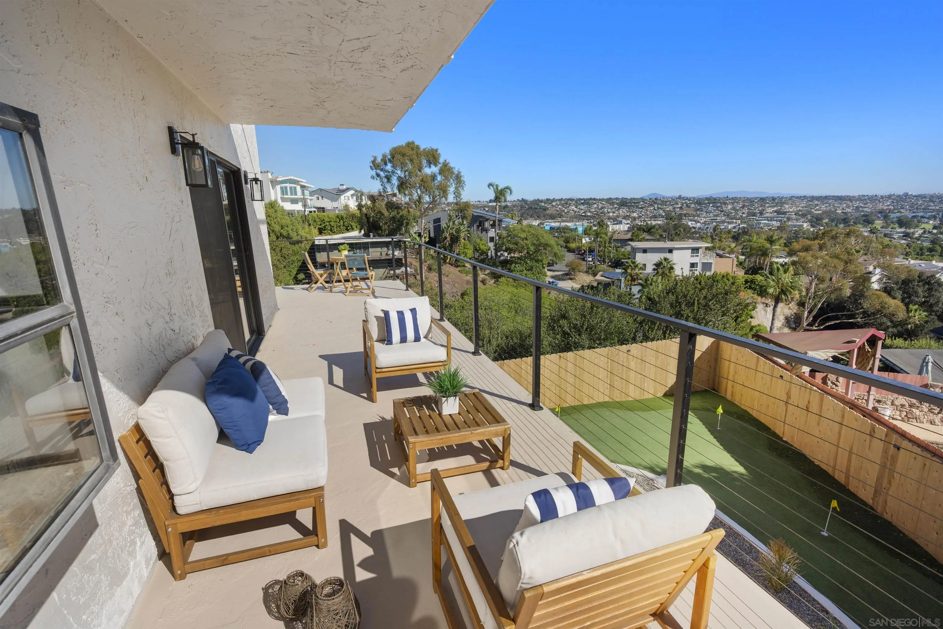 https://cdn.realtyfeed.com/cdn/127/250042048/dce846c3d1af631c51004b80d550046f.webp