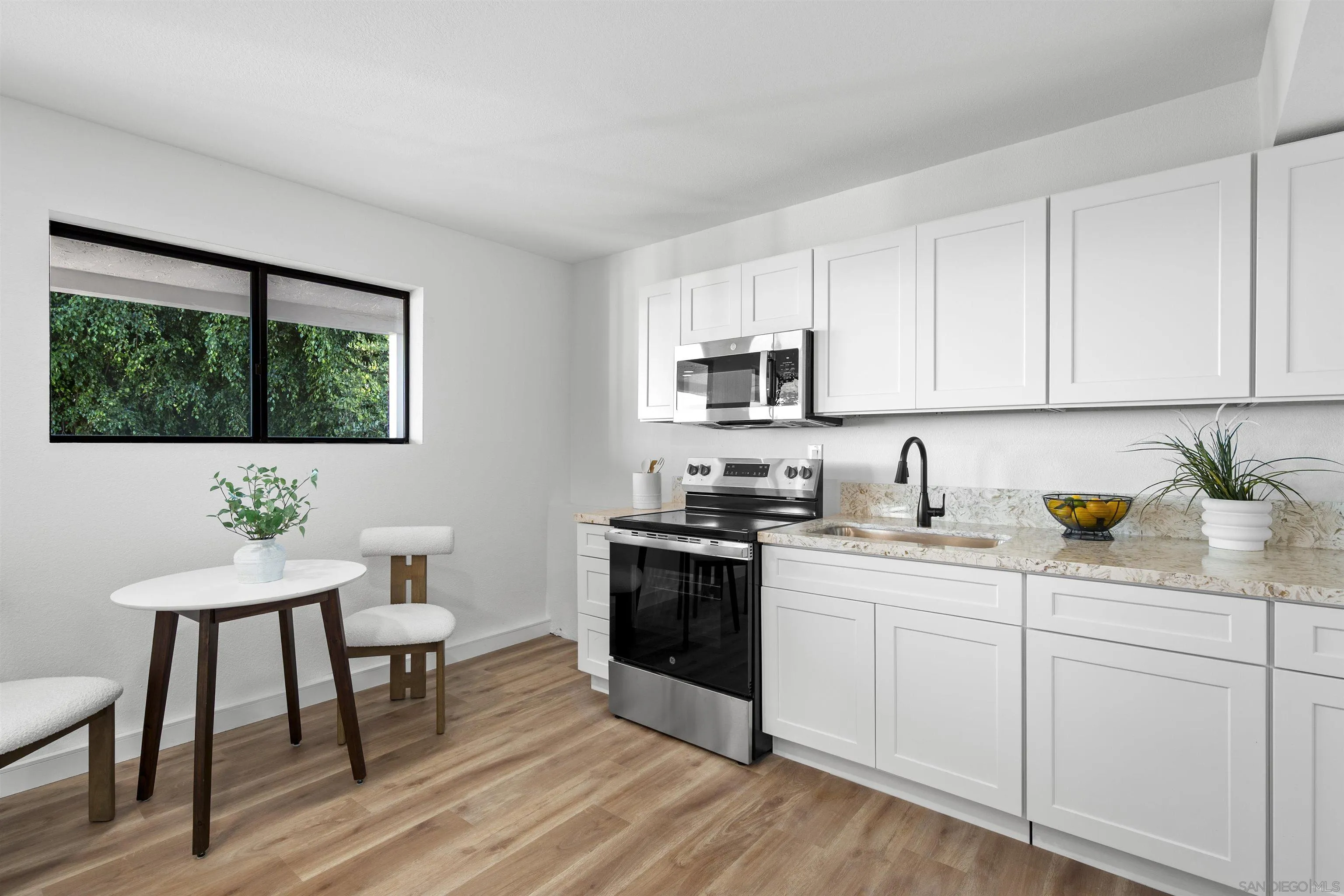 https://cdn.realtyfeed.com/cdn/127/250042048/fa54a88a573be9f1031d9d2fcf8e016d.webp