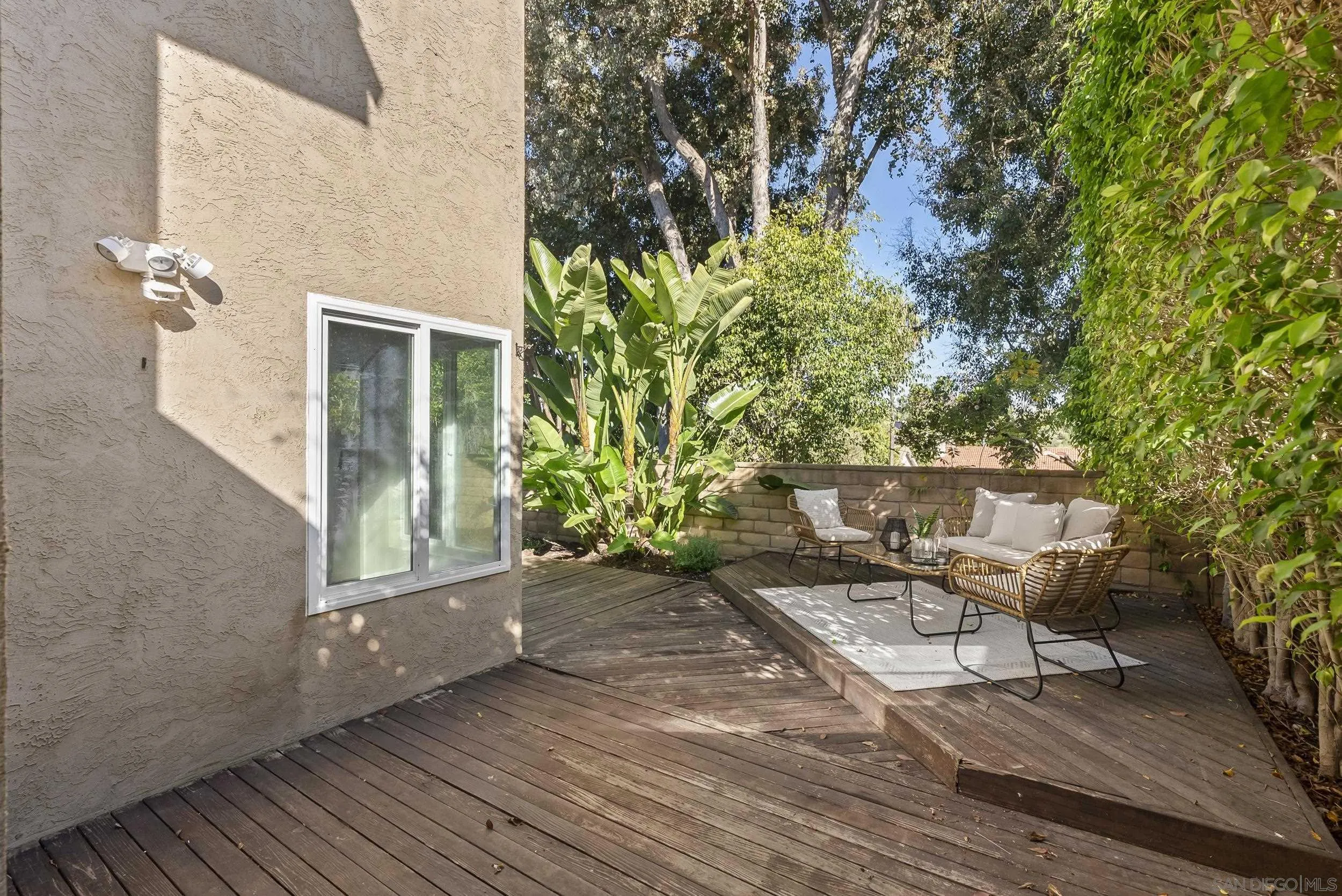 https://cdn.realtyfeed.com/cdn/127/250042052/27d3d9e0bb99587d9a2e1f1c3db18930.webp
