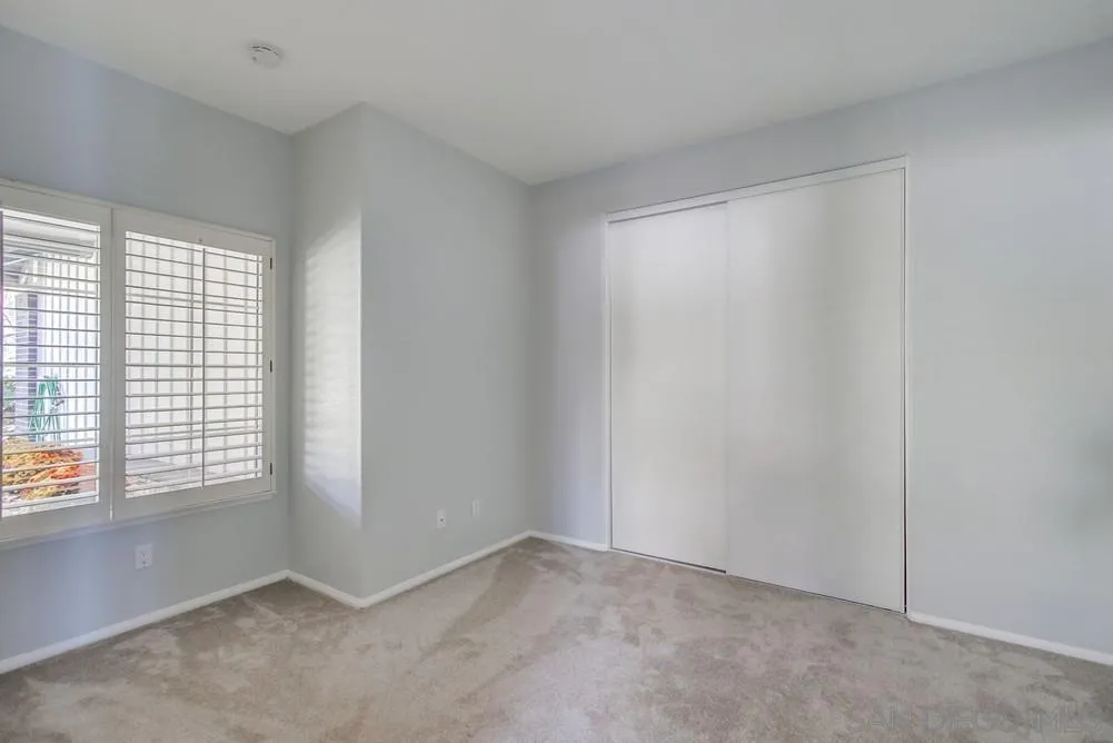 https://cdn.realtyfeed.com/cdn/127/250042053/04d39fdcd1d9b4587d96f598414b15ef.webp