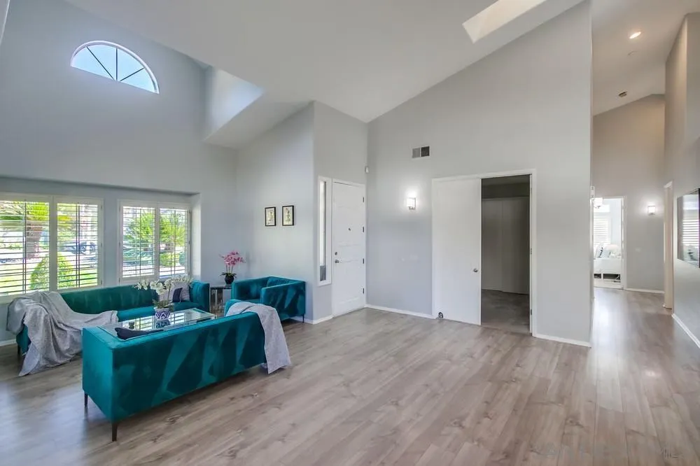 https://cdn.realtyfeed.com/cdn/127/250042053/fb7973fec3a82f623161192e7ce9377c.webp