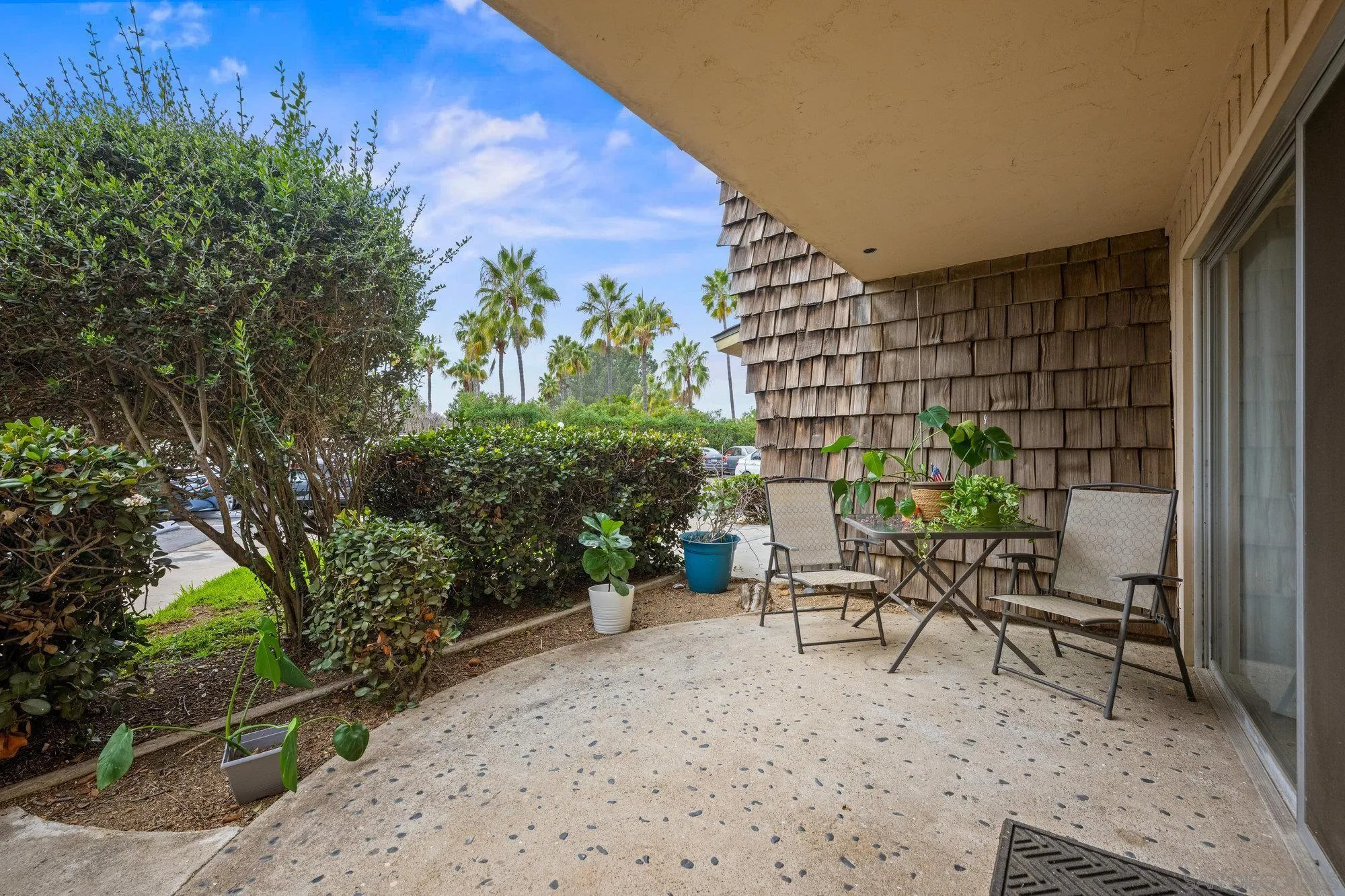 https://cdn.realtyfeed.com/cdn/127/250042055/724bf04943ee73295b7a0a90893e2689.webp