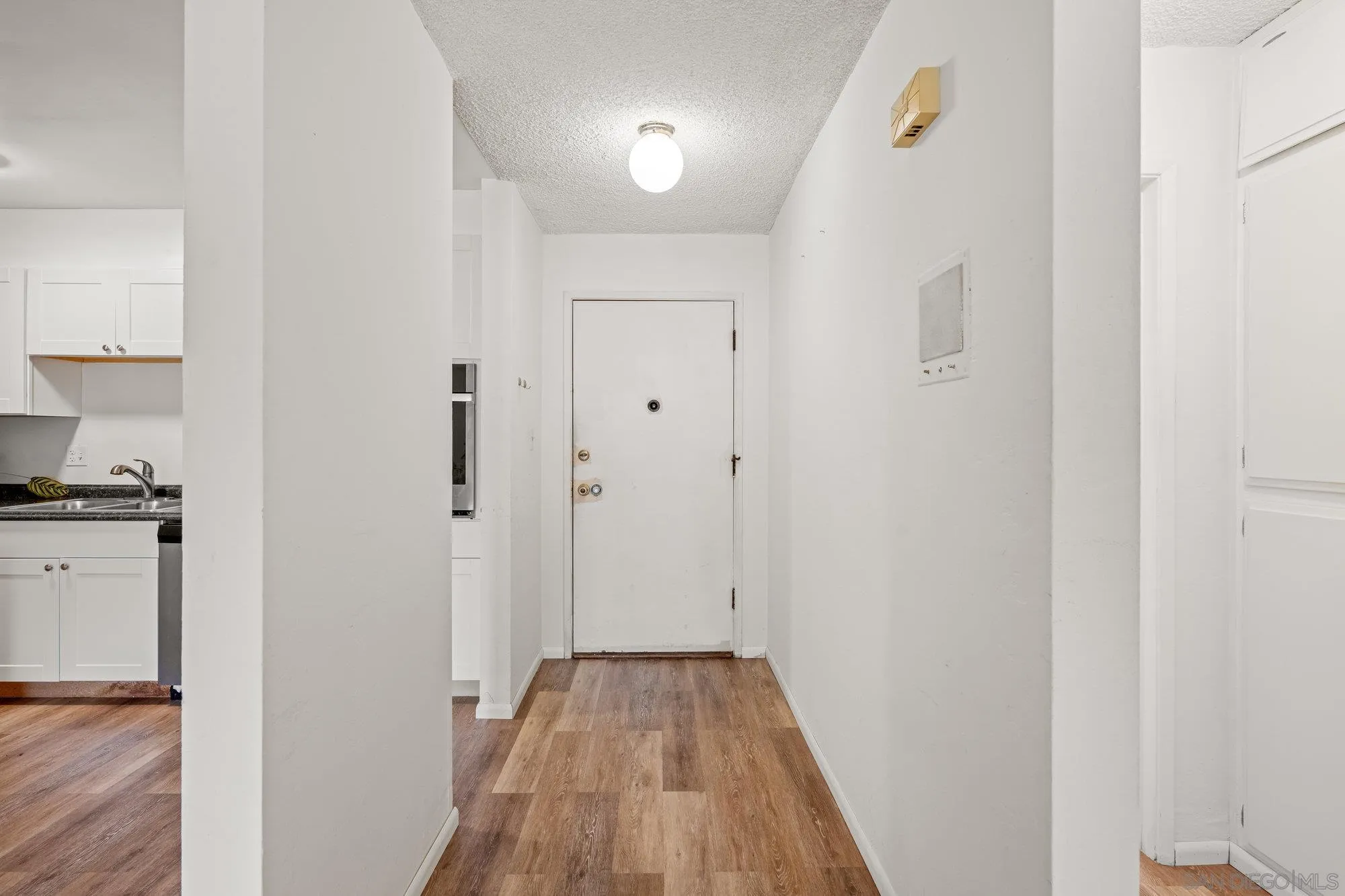 https://cdn.realtyfeed.com/cdn/127/250042055/87099ae2c9c0714739bc8c9dc4f2424e.webp