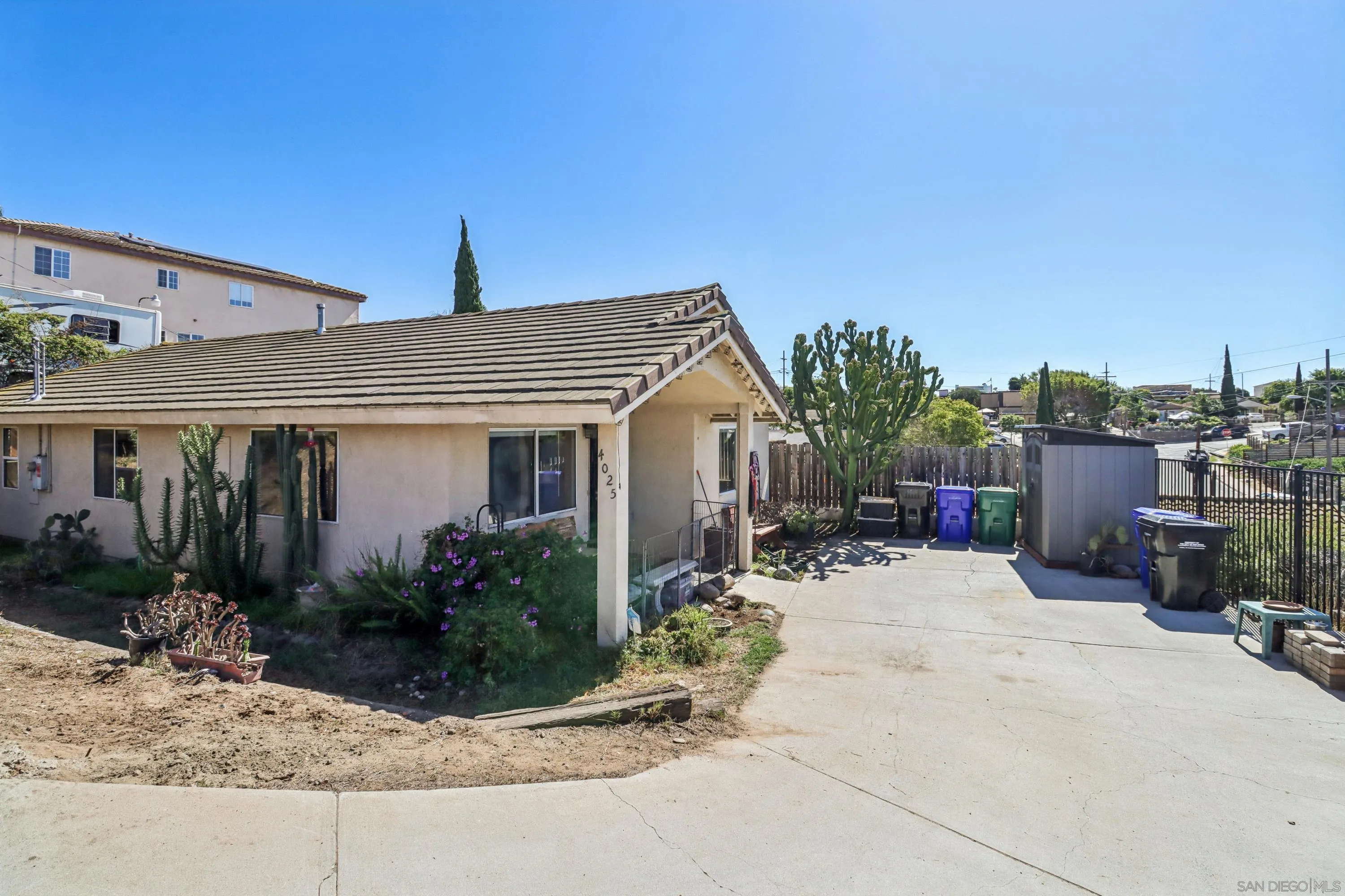 https://cdn.realtyfeed.com/cdn/127/250042059/c0e51b588913e3e23eb31ca67a89451f.webp