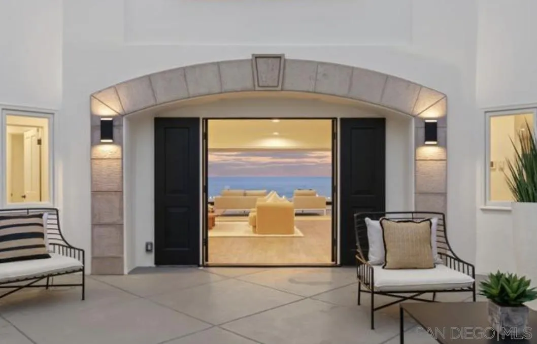https://cdn.realtyfeed.com/cdn/127/250042060/527750030f2d63458ce4c16c82b77d5a.webp