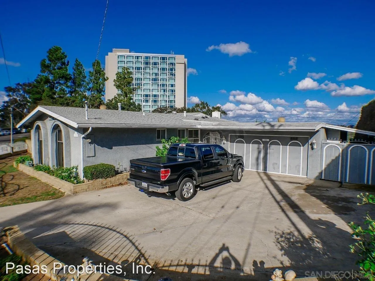 https://cdn.realtyfeed.com/cdn/127/250042061/b405391a1925049b7ad3c9dbaba37f8d.webp