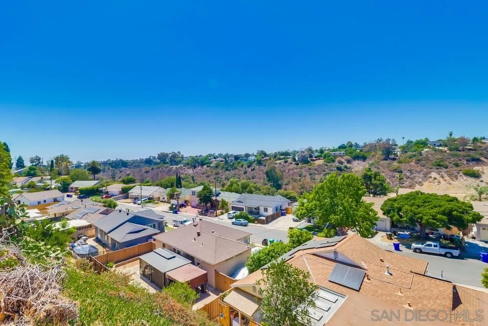 https://cdn.realtyfeed.com/cdn/127/250042062/4b9151e92e4914e19246e2bc8b906926.webp