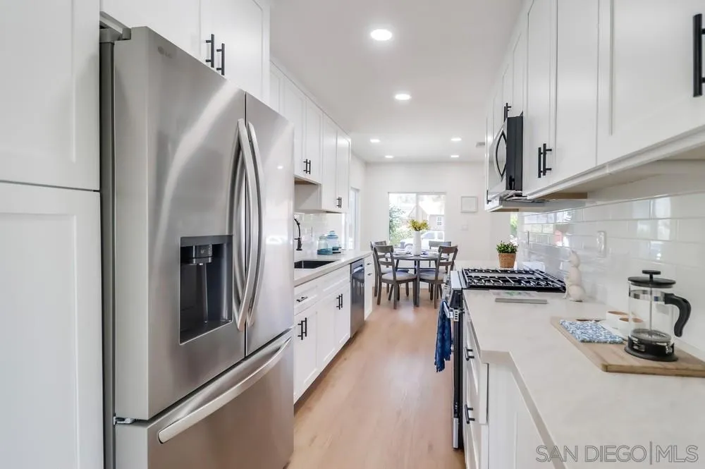 https://cdn.realtyfeed.com/cdn/127/250042062/af45b2e71b244521dae51a497ac46dfb.webp