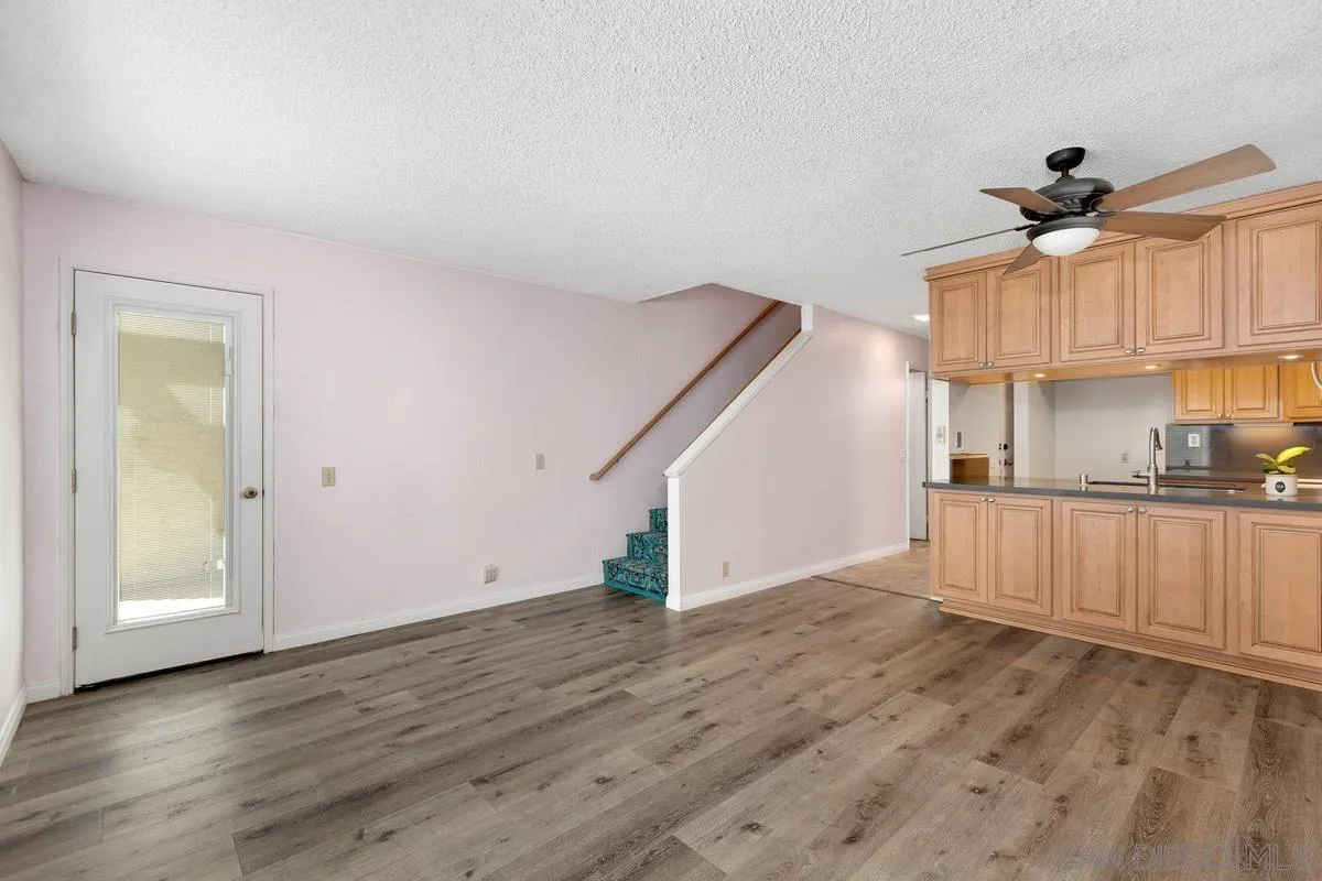 Photo #4: 250042065 Listing 