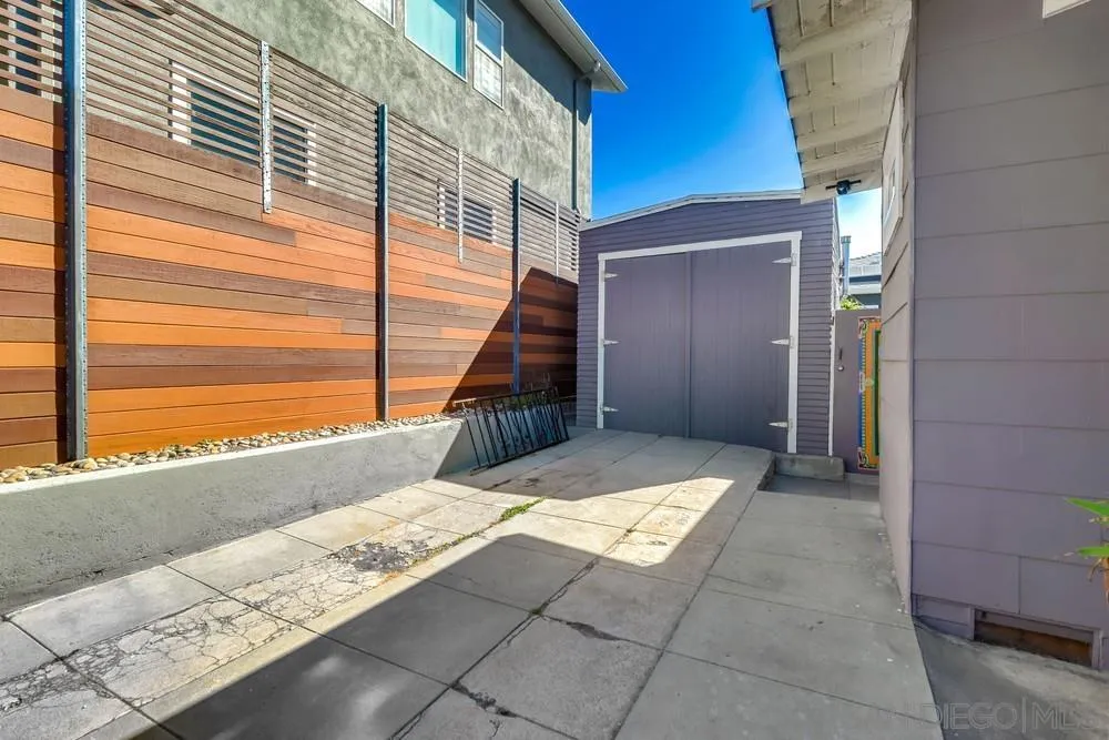 https://cdn.realtyfeed.com/cdn/127/250042066/6aa65ba4f9b811bac7cd8fac6a955ffd.webp