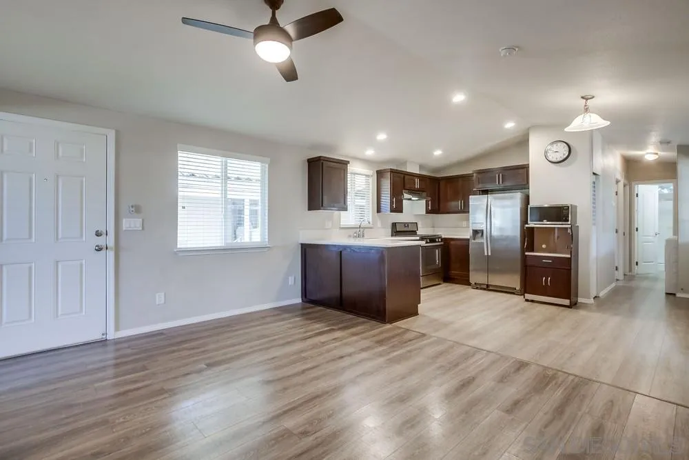 https://cdn.realtyfeed.com/cdn/127/250042069/57a01b7c91e722ab1f144bb1cf9772f9.webp