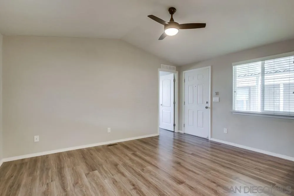 https://cdn.realtyfeed.com/cdn/127/250042069/ba83714d73e7b8c26ac52489463da26c.webp