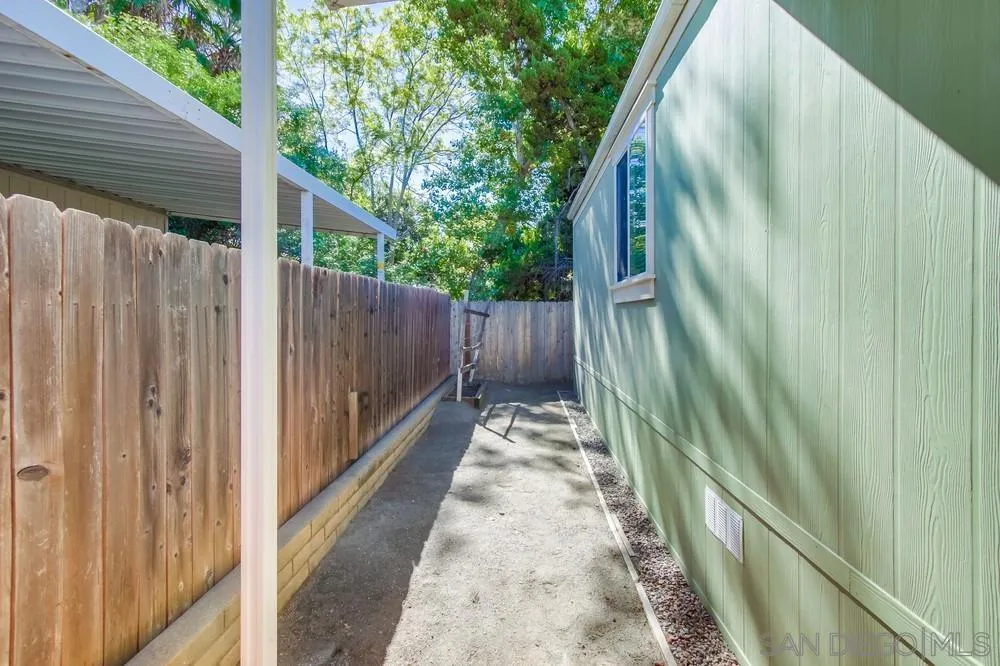 https://cdn.realtyfeed.com/cdn/127/250042069/eb2acd99ad8f62dda9f71a00bf61d72a.webp