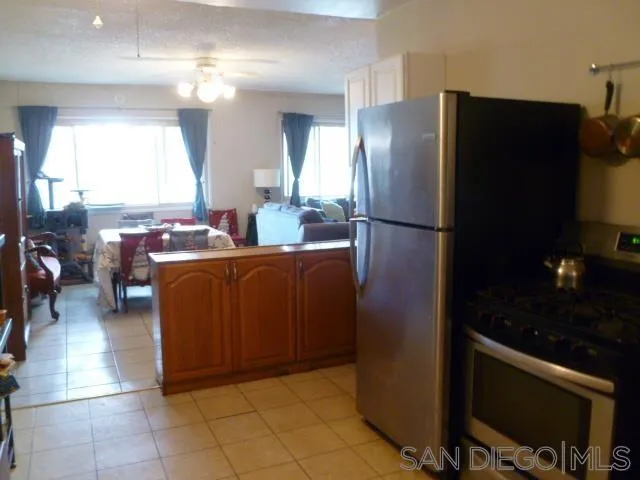 https://cdn.realtyfeed.com/cdn/127/250042070/458d64e3d40a7c7371f7b3d0234b48e8.webp