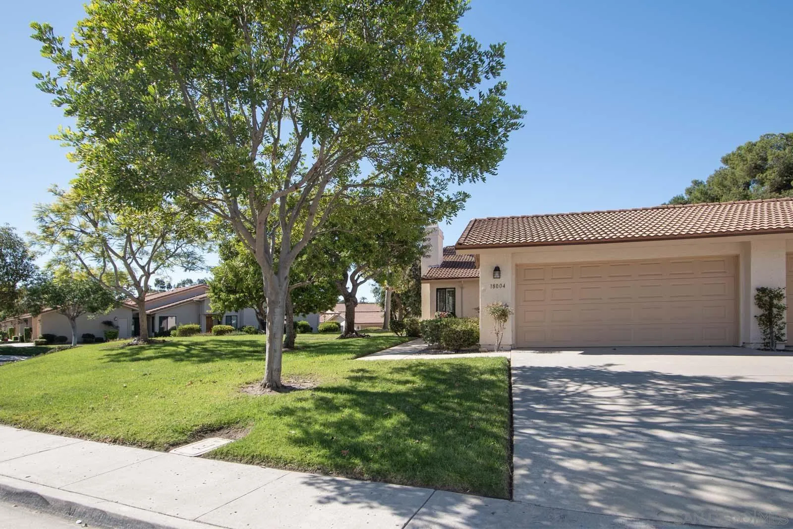 Photo #4: 250042072 Listing 