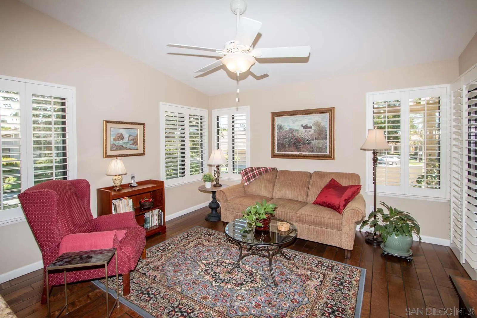 https://cdn.realtyfeed.com/cdn/127/250042072/9164cd72ca59d7e84b74c4fe6984d781.webp
