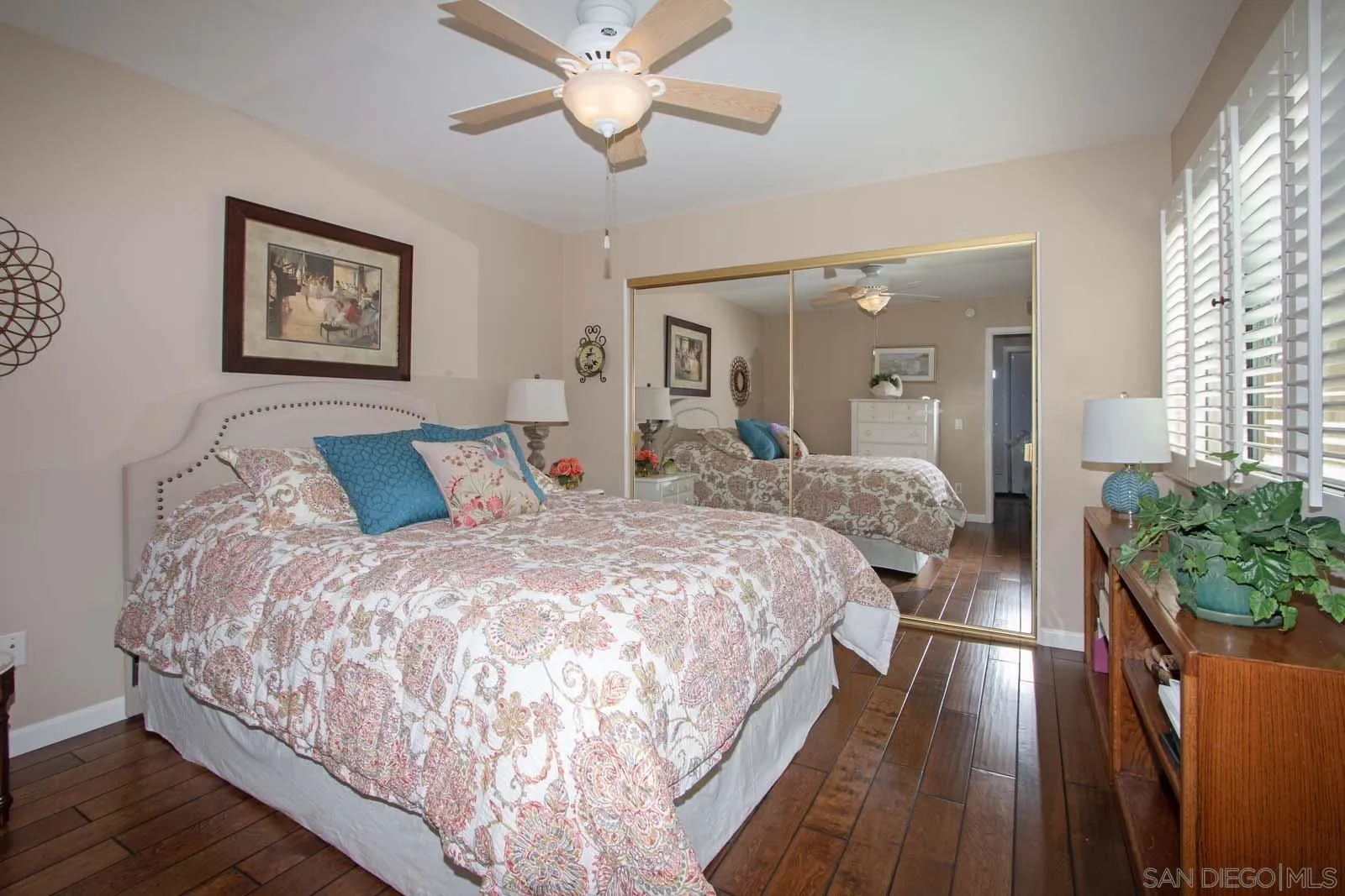 https://cdn.realtyfeed.com/cdn/127/250042072/95b04c195ad54219d8e1da9cbf099cf0.webp