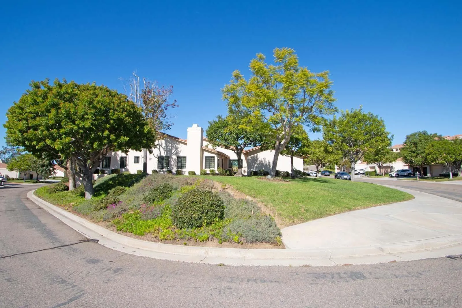 https://cdn.realtyfeed.com/cdn/127/250042072/d7028d967c66de743bcf585f1c3c944f.webp