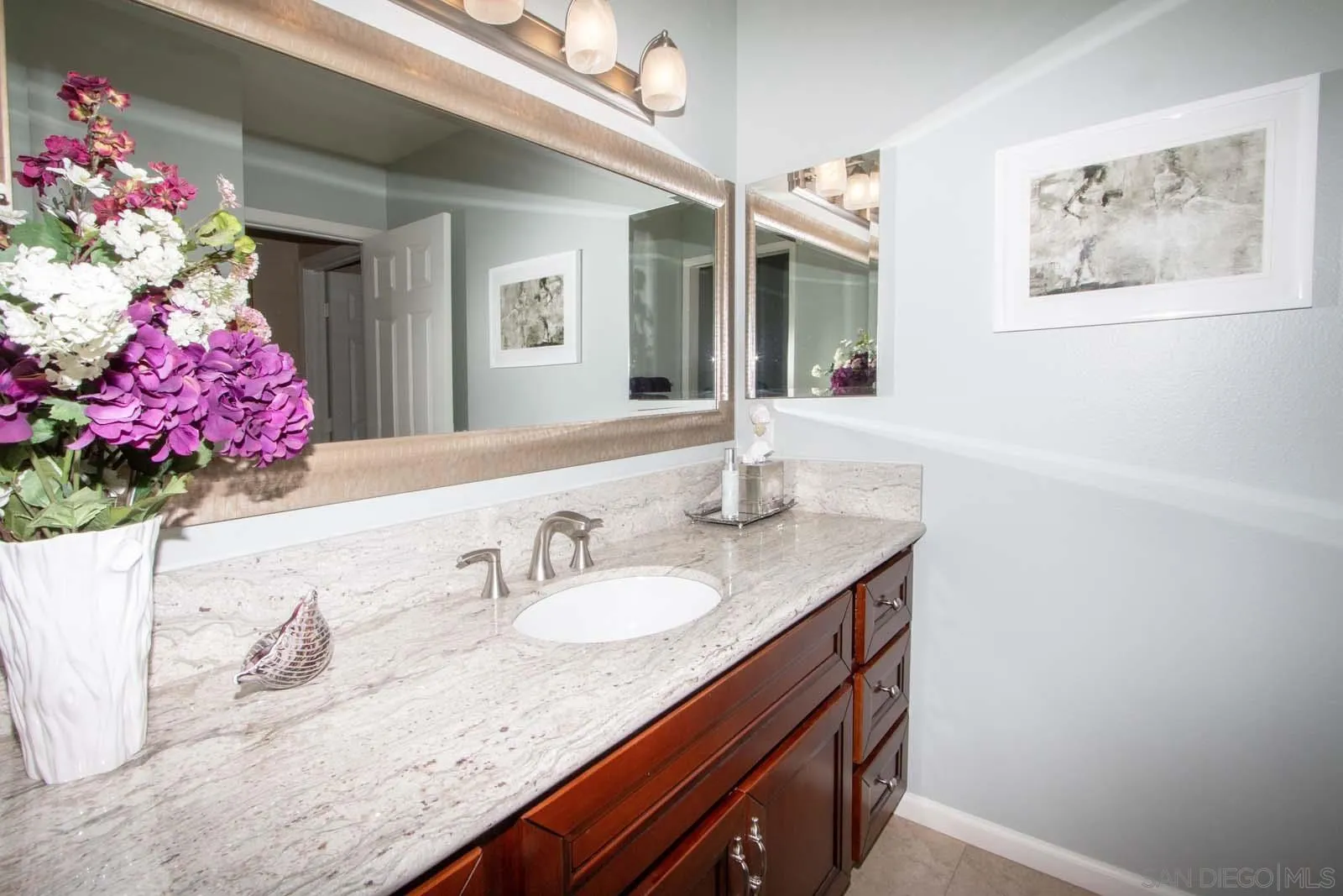 https://cdn.realtyfeed.com/cdn/127/250042072/fd628b9d528b2a3faca283d4b8ad294d.webp