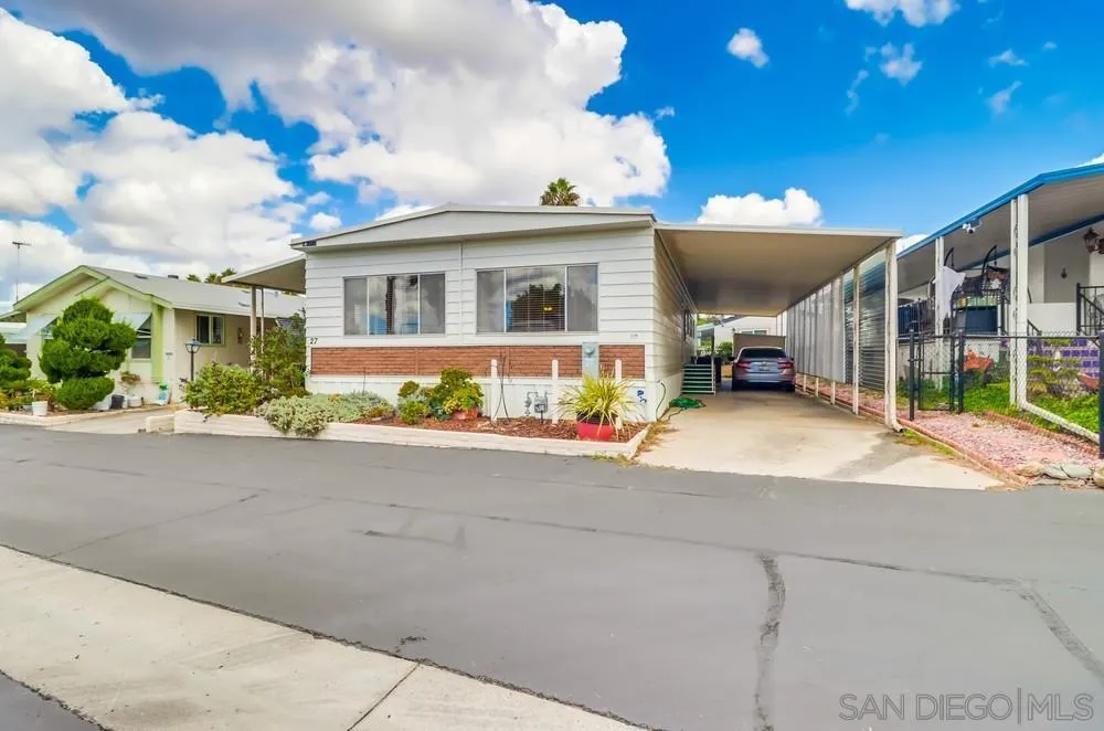 https://cdn.realtyfeed.com/cdn/127/250042076/1d62d21b10b3fd1a8e50073e563a1132.webp