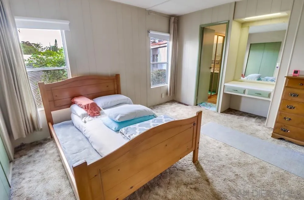 https://cdn.realtyfeed.com/cdn/127/250042076/1f8b21d17edb22ed45b63783f933d175.webp