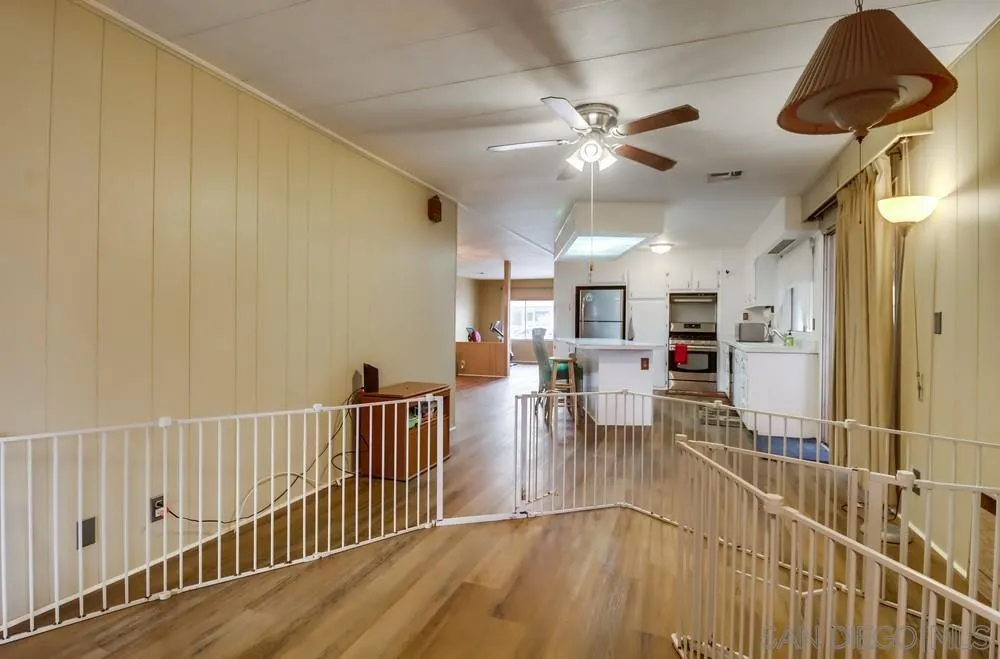 https://cdn.realtyfeed.com/cdn/127/250042076/5613039ee36a00eaad64c57b7c03a9d3.webp