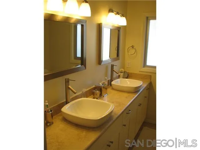 https://cdn.realtyfeed.com/cdn/127/250042077/7f8fe9b646488f791147f4d16ddc43bb.webp