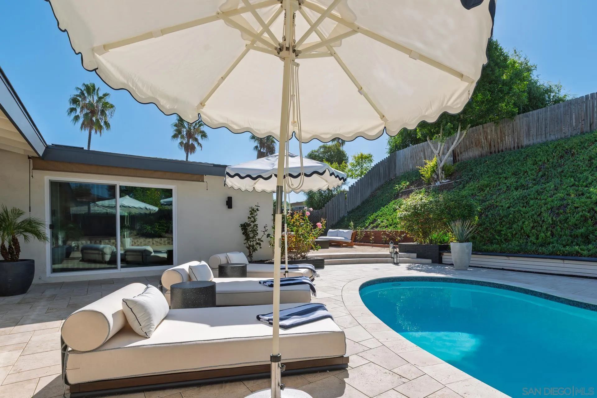 https://cdn.realtyfeed.com/cdn/127/250042081/50bb5537106a9e8d0ff690700b56f55b.webp