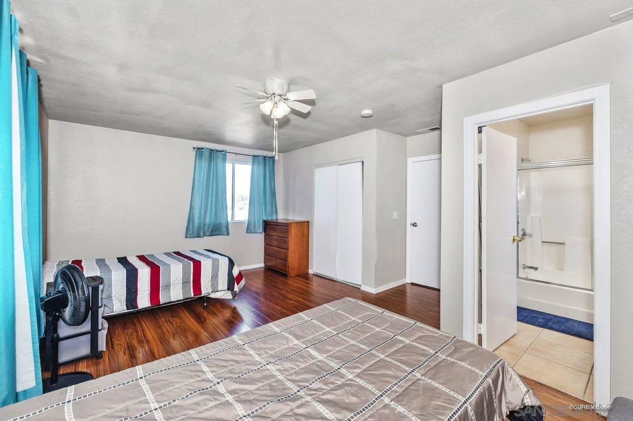 https://cdn.realtyfeed.com/cdn/127/250042082/e81adafe7ac6f70fcdae95acdd080a79.webp