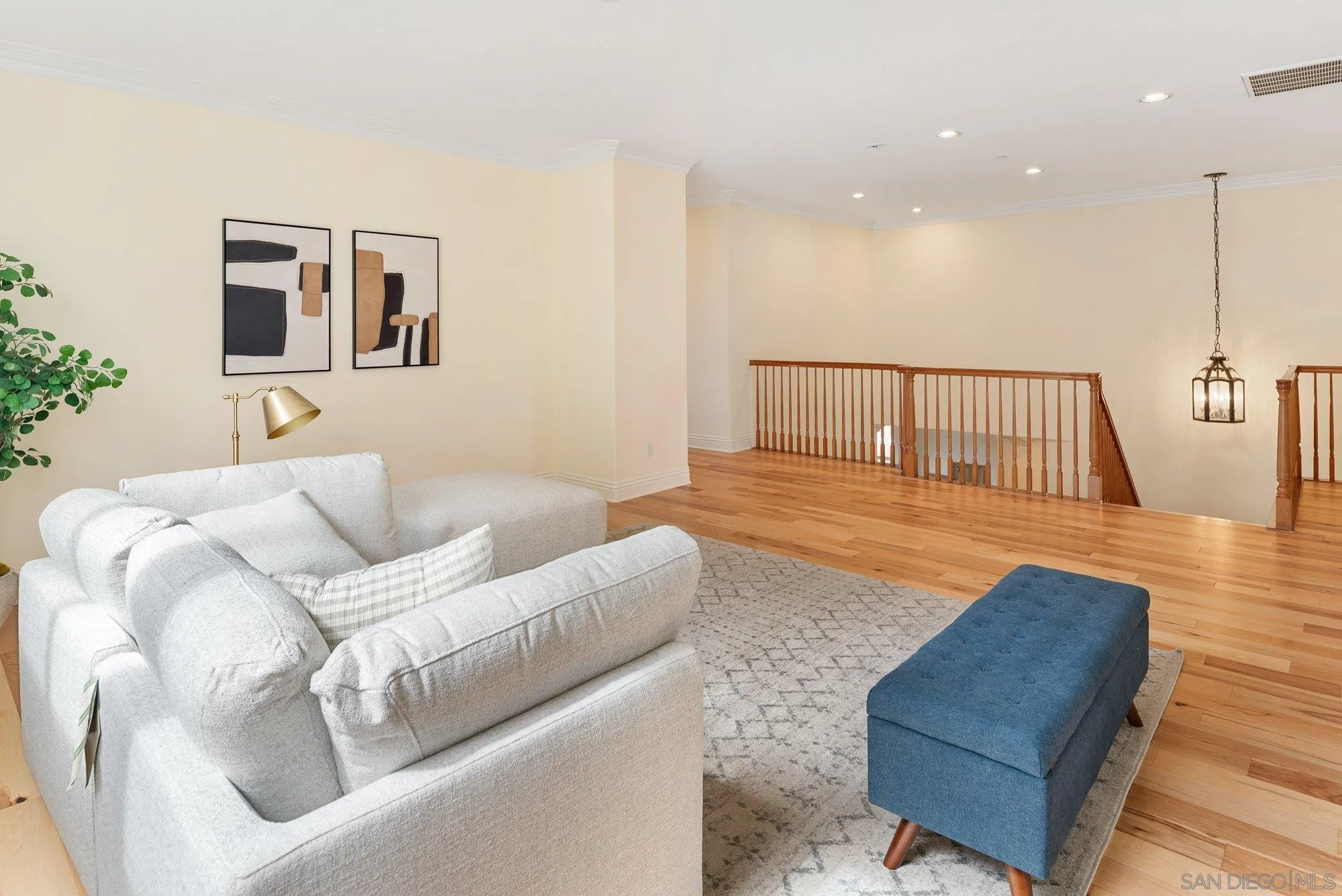 https://cdn.realtyfeed.com/cdn/127/250042084/6beb6e31bae1069f0a9f15ef95e80639.webp