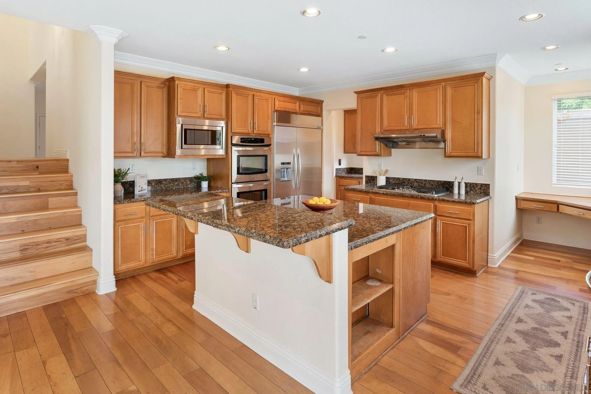 https://cdn.realtyfeed.com/cdn/127/250042084/c80c8df3a4c4c8e4920a6c68bb22152a.webp