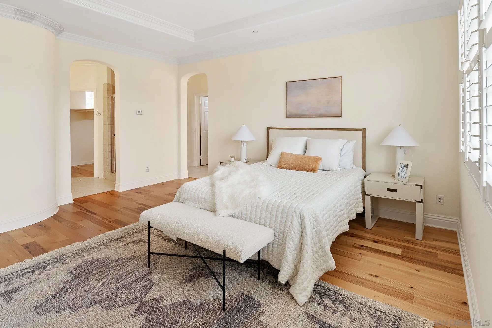 https://cdn.realtyfeed.com/cdn/127/250042084/e94c0b90bcdb6738b097b4e4e91b164b.webp