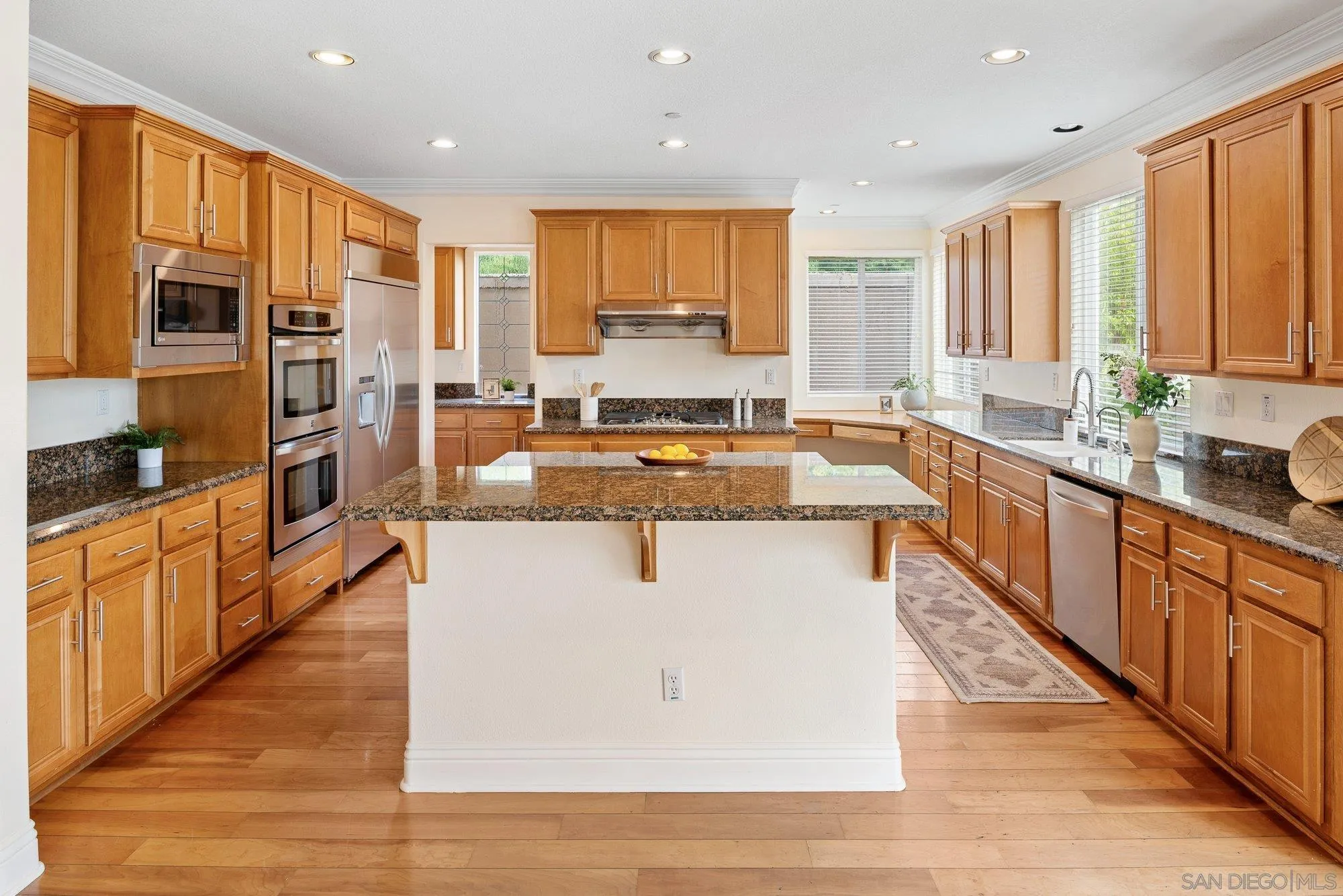 https://cdn.realtyfeed.com/cdn/127/250042084/fea911e5bcfe55c59d0135356f0e0e7e.webp