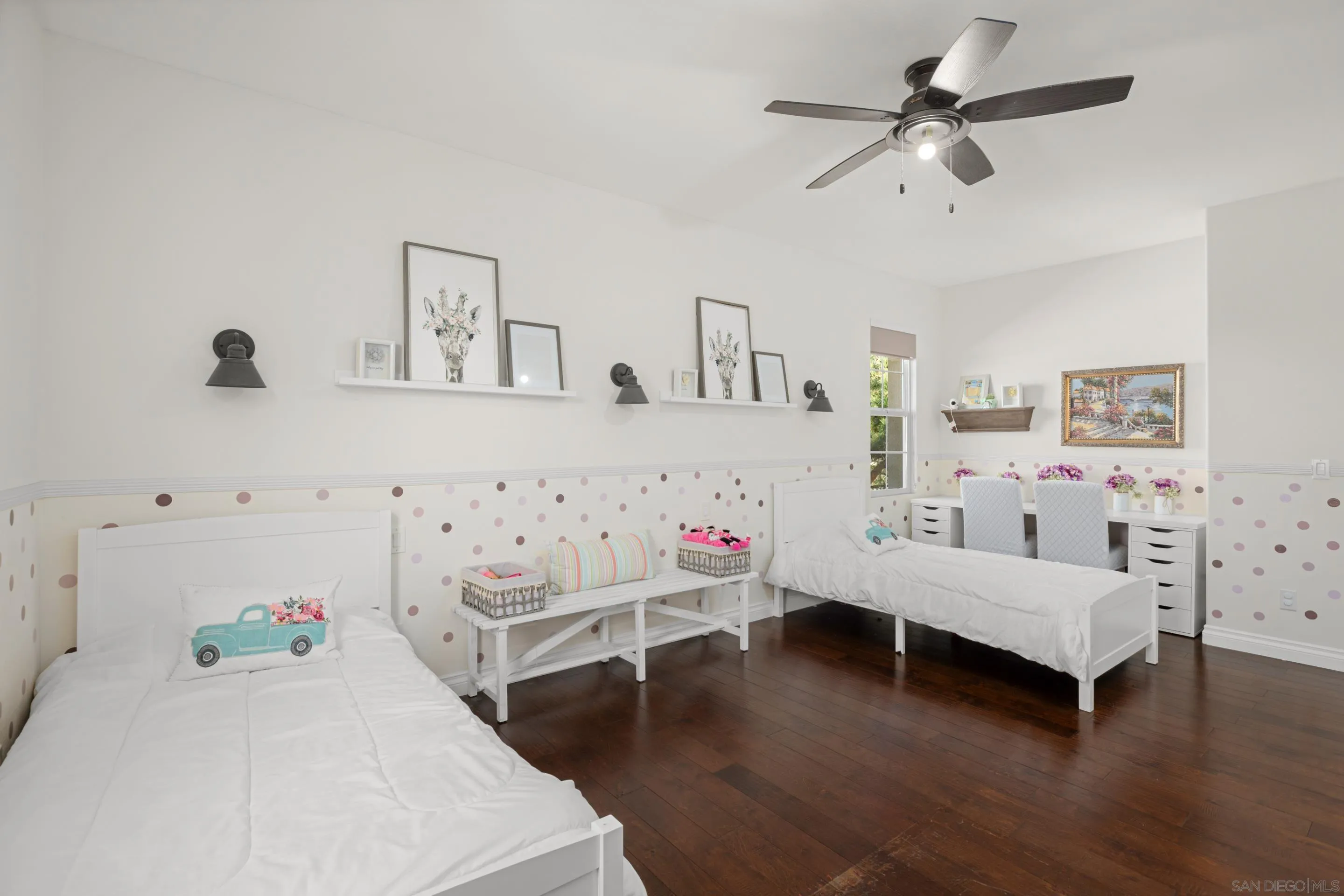 https://cdn.realtyfeed.com/cdn/127/250042086/a23aa002a8683b35d1b4d7c6f3efffb2.webp