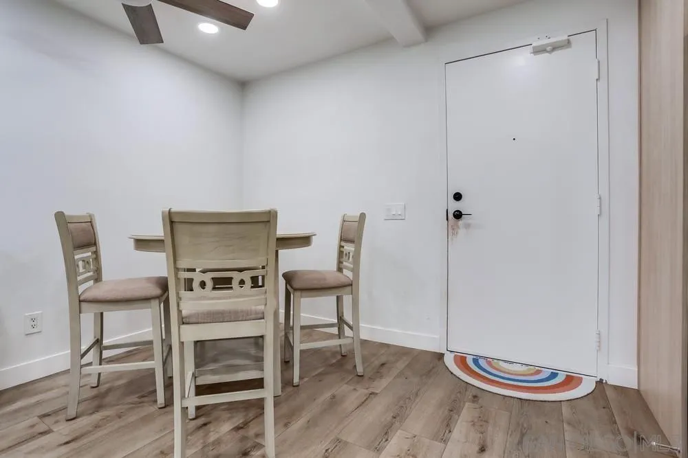 https://cdn.realtyfeed.com/cdn/127/250042090/78fc598499388f7a5931fc8fbe5f3ba3.webp