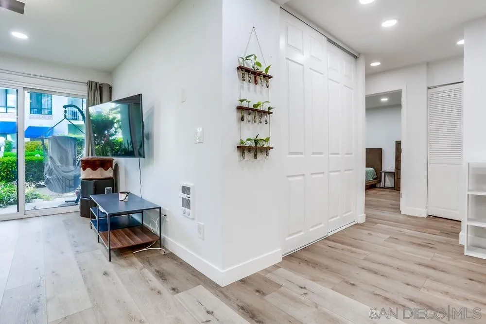https://cdn.realtyfeed.com/cdn/127/250042090/e050a77896b9d9fa91d6bf9d570fca1d.webp
