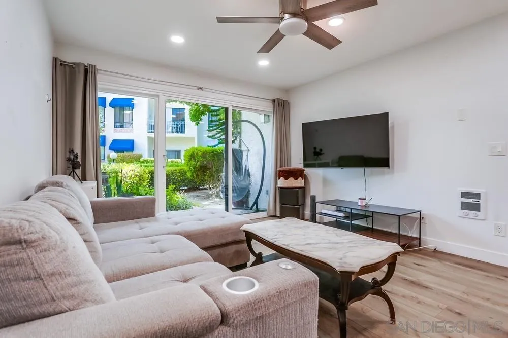 https://cdn.realtyfeed.com/cdn/127/250042090/fa726fd0a256ae6ec505eeb03f9f2685.webp