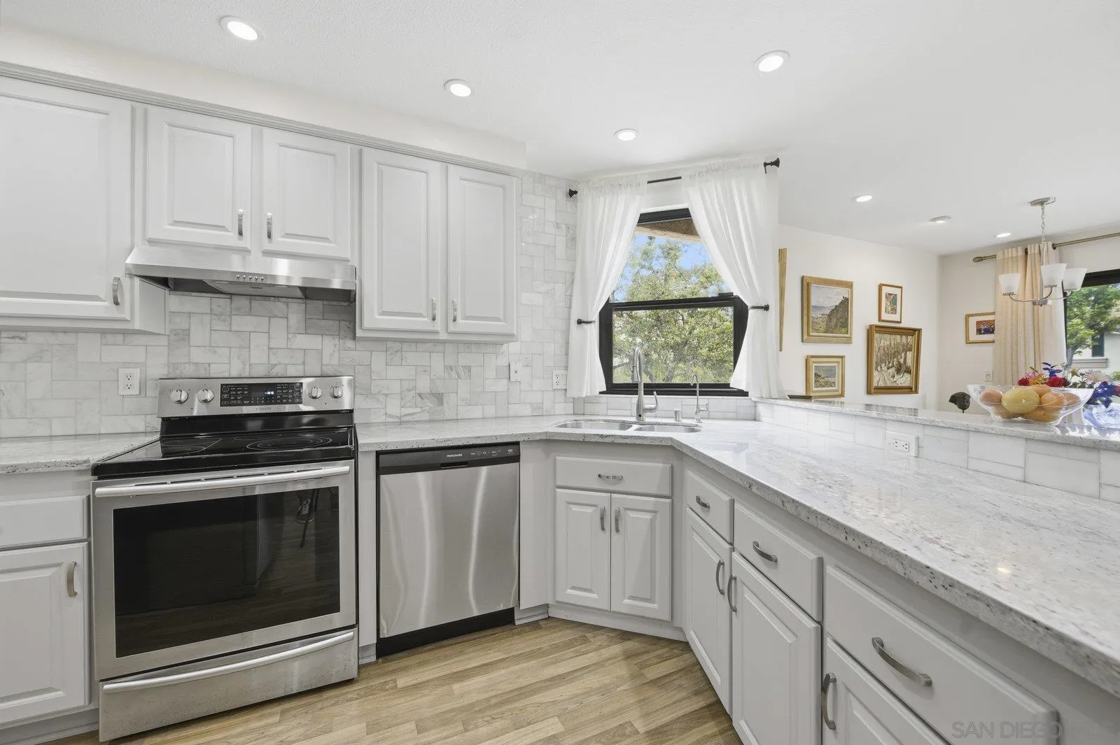 Photo #1: 250042091 Listing: Photo #1